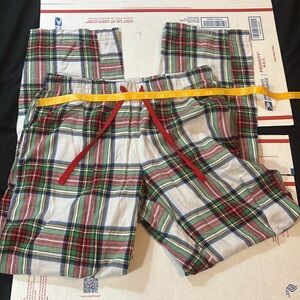 CLASSIC PLAID SOFT LOUNGE COMFORT- All adult items 5 for 35$ HAPPY NEW YEARS